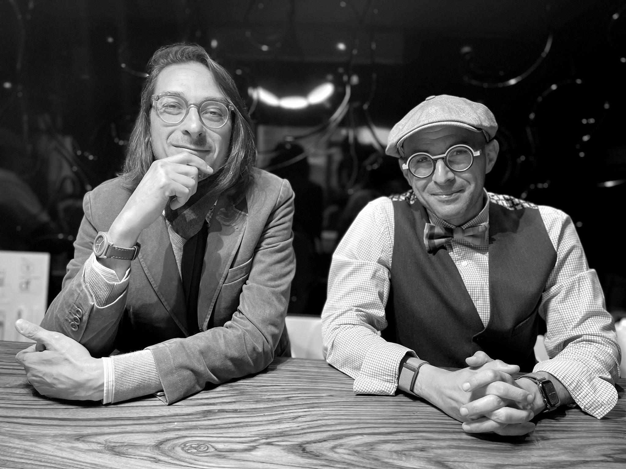 Portrait of Patrick and Bruno the founding Camels